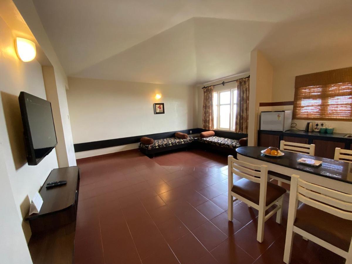 Mountain Retreat - A Hill Country Resort Уті Екстер'єр фото