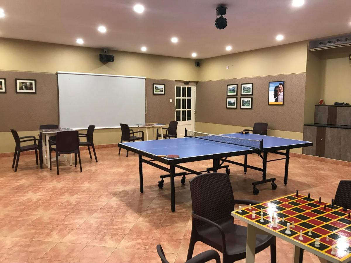 Mountain Retreat - A Hill Country Resort Уті Екстер'єр фото